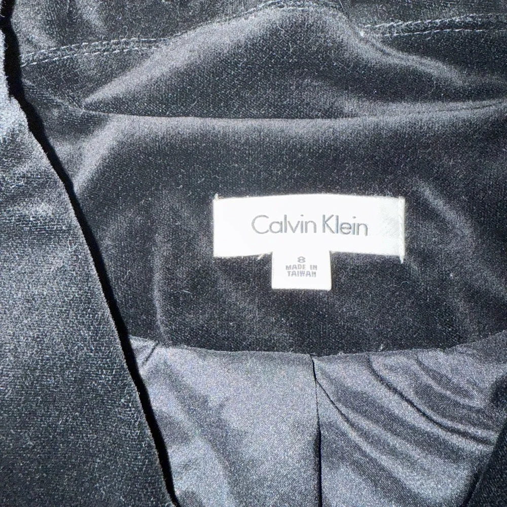 Calvin Klein Women's Black Velvet Blazer - Picture 3 of 4